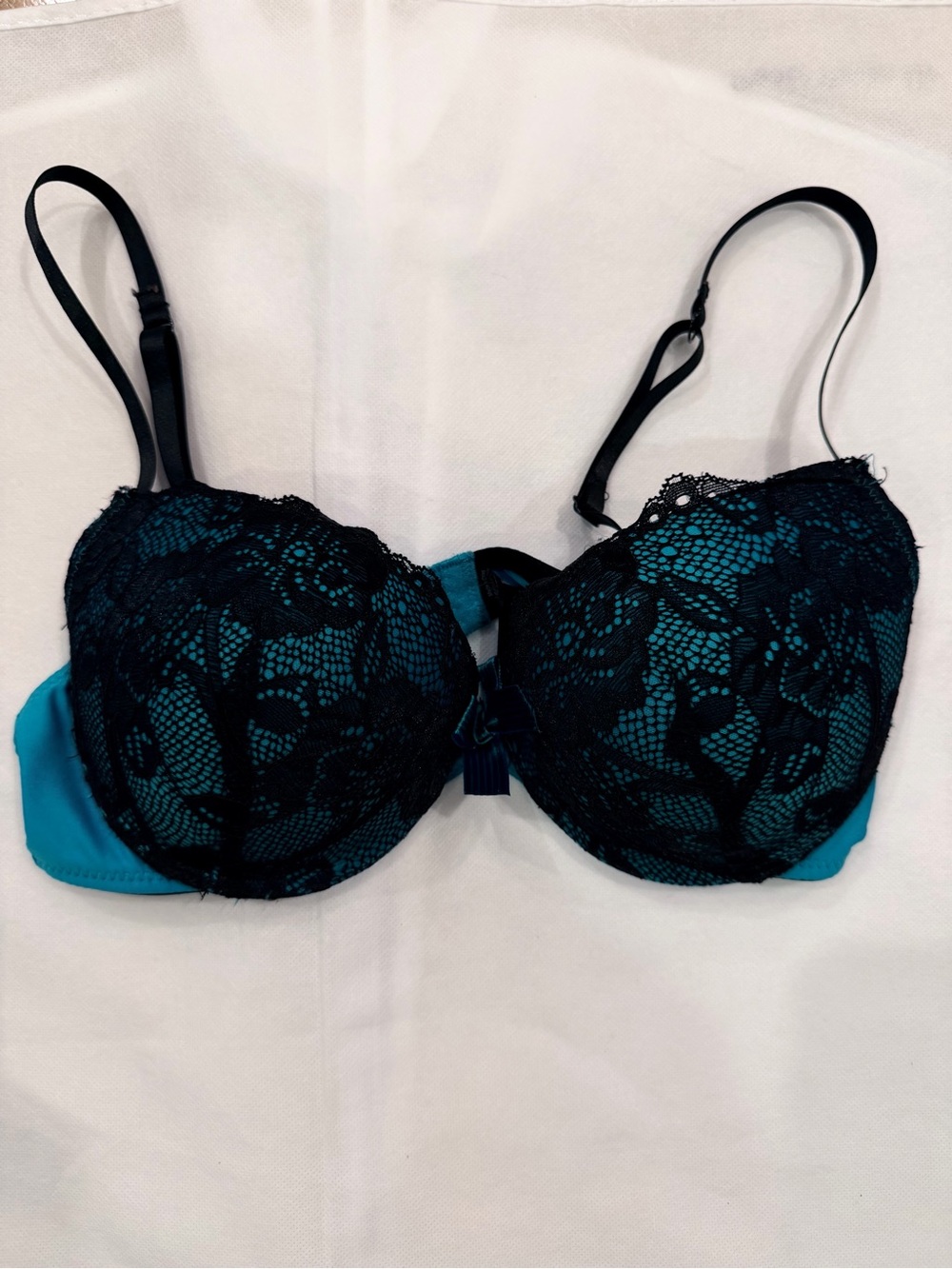 Victoria’s Secret Teal Black Lace Push Up Bra 36C
